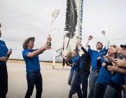 贝索斯的载人火箭成功回收 2018能实现太空旅行？