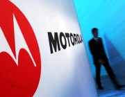 Moto 登陆《南都》背后，是国际手机品牌的双雄对决?