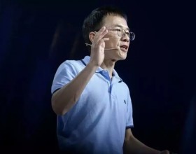 YC中国创始人陆奇：人工智能时代，芯片和底层软件基本都要重做